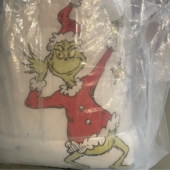 Grinch by Dr. Seuss Holiday & Christmas 7 Piece Queen Size Comforter Sheet Set - Picture 7 of 8